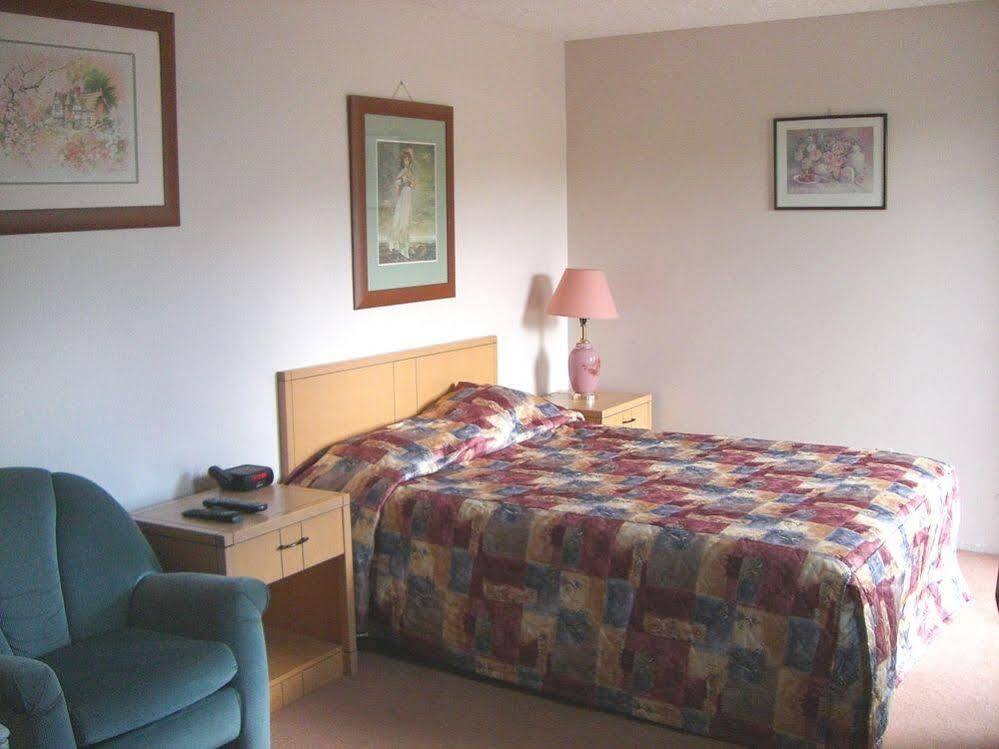 A-1 Alberni Inn Πορτ Άλμπερνι Εξωτερικό φωτογραφία